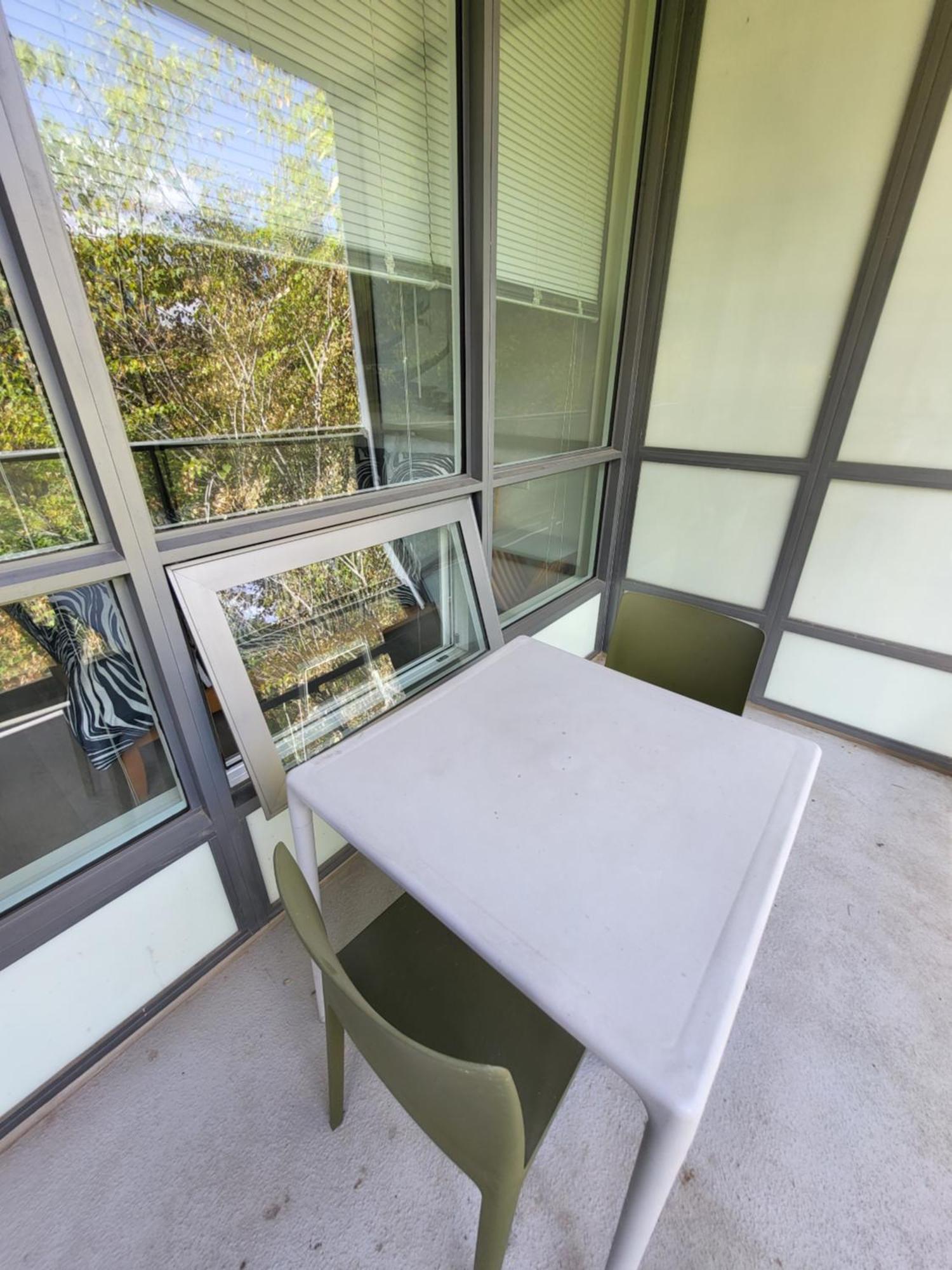 Your Perfect Escape - Modern Landmark Condo In Downtown Calgary - Free Parking- Premium Location ภายนอก รูปภาพ